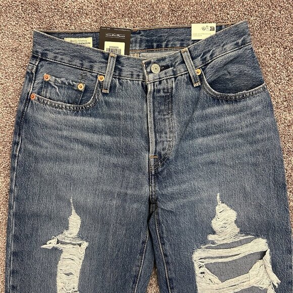 Levi's Women's 501 90s Jeans Size 24 x 30 Blue Distressed Mid Rise Loose NWT $98 - Picture 6 of 16